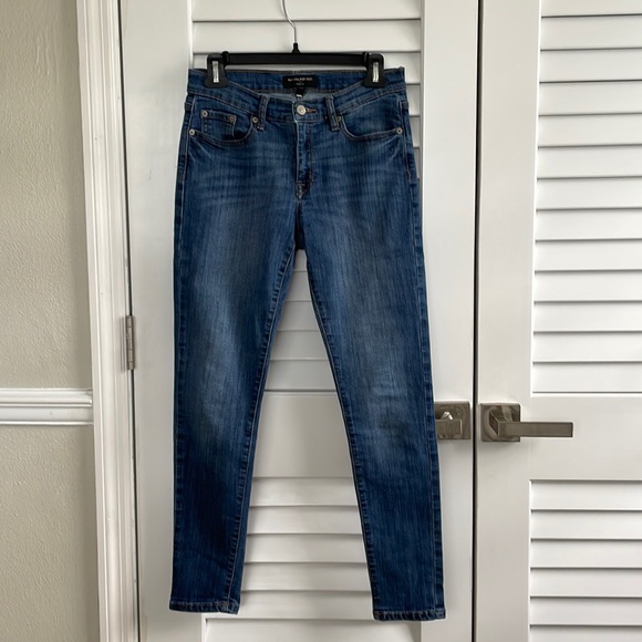 Banana Republic Factory skinny fit jeans in size 2P - Picture 1 of 3